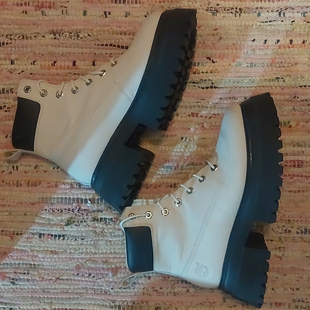 Timberland White and Black Women's Boots